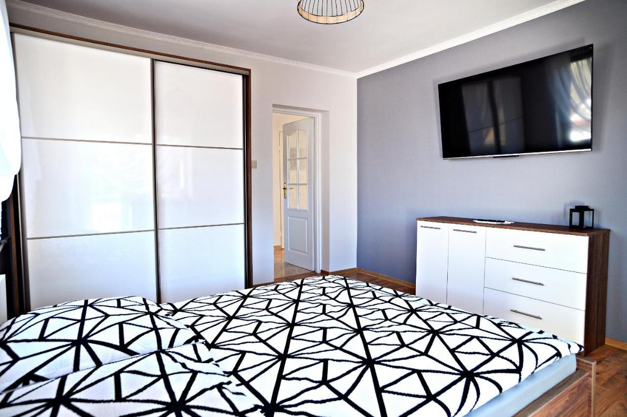 Apartament Z Tarasem I Pokoje Klimatyzowane -Drozdowka Solina โซลินา ภายนอก รูปภาพ